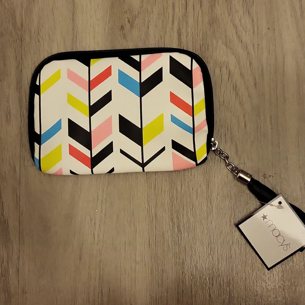 Makeup bag